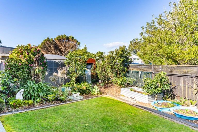 Photo of property in 6 Dune View Drive, Mangawhai, 0505