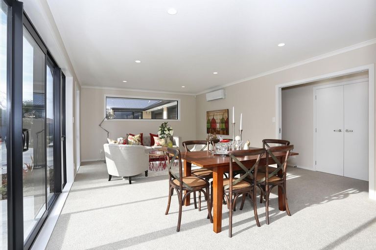 Photo of property in 15a Thomson Street, West End, Palmerston North, 4412