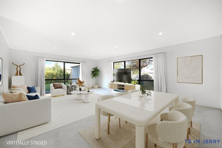Photo of property in 62 Peninsula Road, Mangere, Auckland, 2022