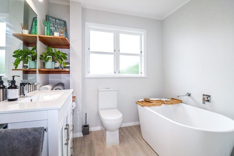 Photo of property in 43 Guy Street, Dannevirke, 4930