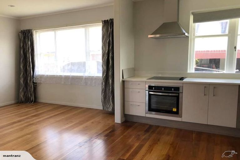 Photo of property in 1/27 Pakuranga Road, Pakuranga, Auckland, 2010