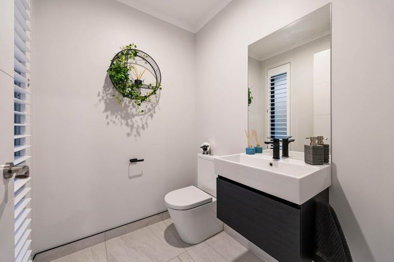 Photo of property in 90d Victoria Avenue, Waiuku, 2123