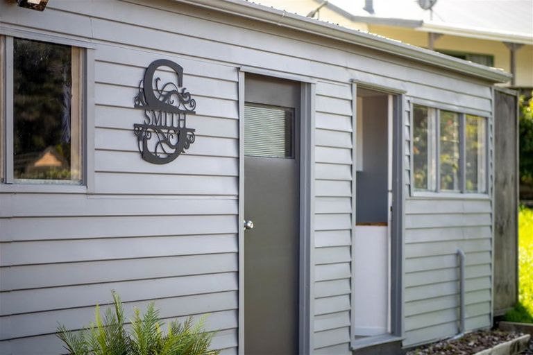 Photo of property in 5 Kakapu Road, Okiato, Russell, 0272