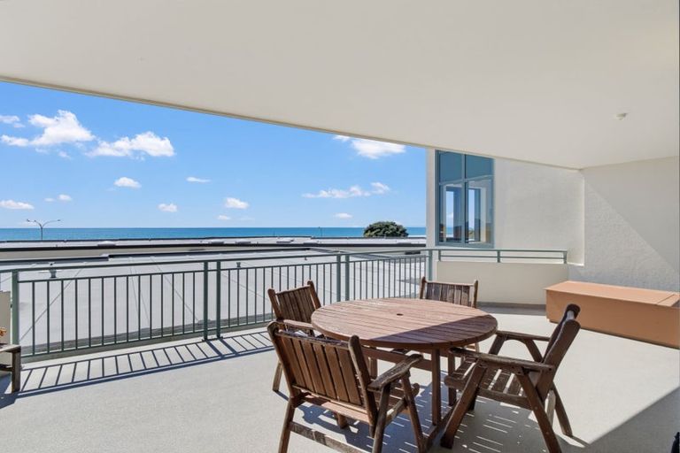 Photo of property in Beachpoint Apartments, 2/5 West End Road, Ohope, 3121