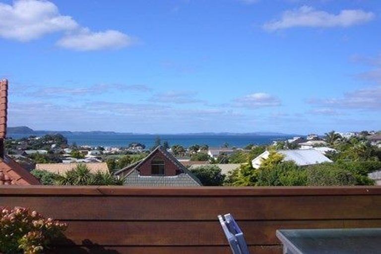 Photo of property in 6/96 William Bayes Place, Red Beach, 0932