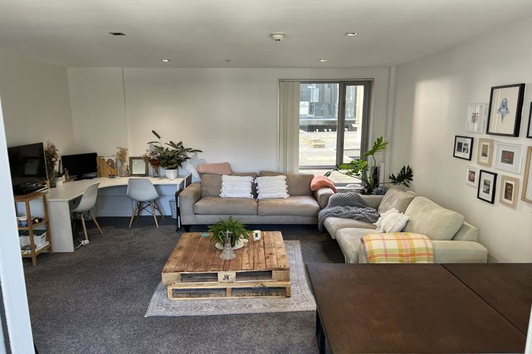 Photo of property in Monument Apartments, 2j/245 Wakefield Street, Te Aro, Wellington, 6011