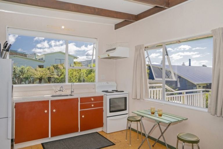 Photo of property in 94 Pa Road, Hahei, Whitianga, 3591