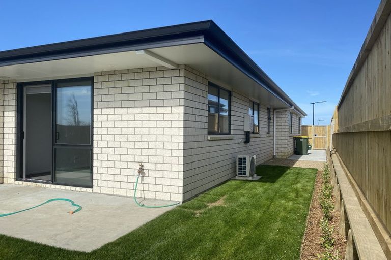 Photo of property in 41 Waruhia Crescent, Rototuna North, 3281