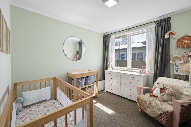 Photo of property in 28 Upham Street, Havelock North, 4130