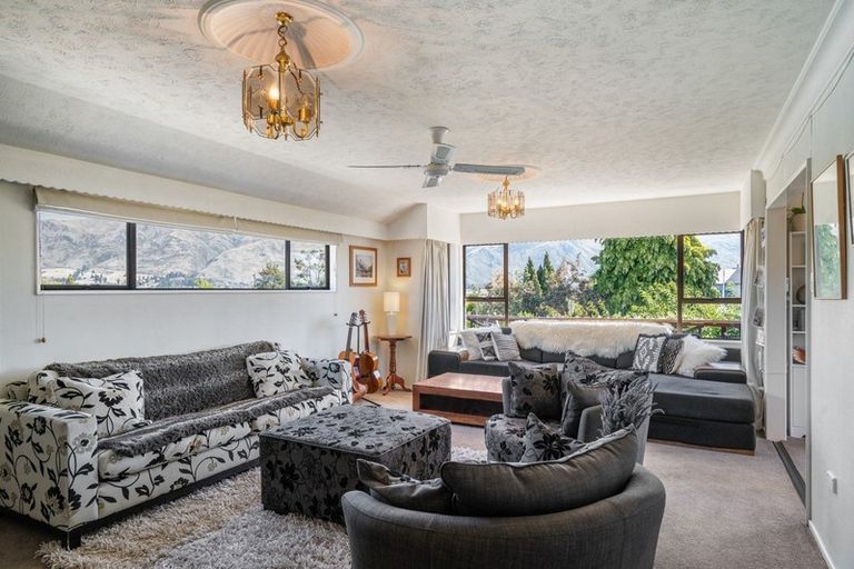 Photo of property in 76 Totara Terrace, Wanaka, 9305