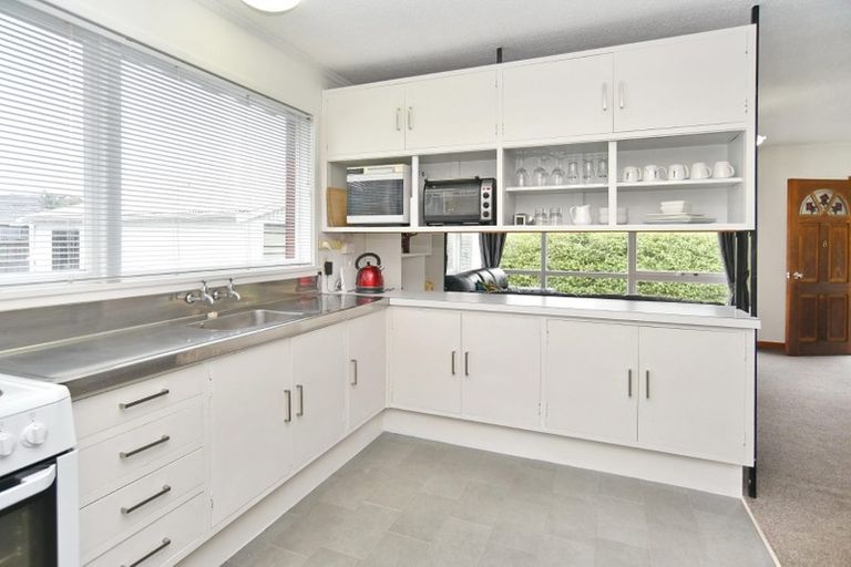 Photo of property in 2/381 Main North Road, Redwood, Christchurch, 8051