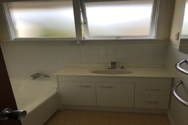 Photo of property in 9 Rutherglen Avenue, Ilam, Christchurch, 8041