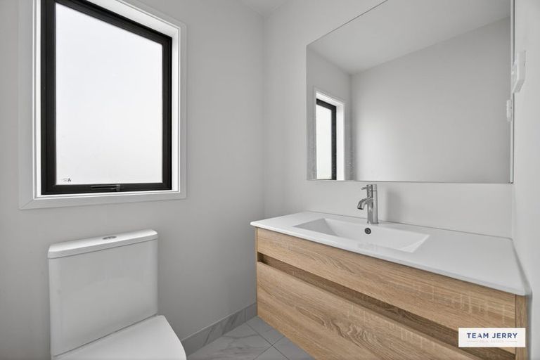 Photo of property in 15b William Avenue, Manurewa, Auckland, 2102