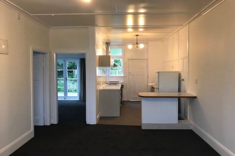 Photo of property in 46 Queens Drive, Lyall Bay, Wellington, 6022