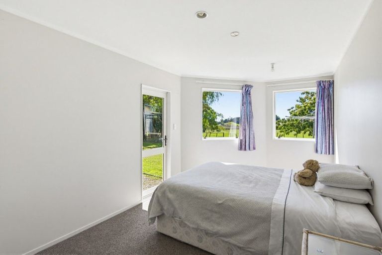 Photo of property in 63 South Manakau Road, Manakau, Otaki, 5583
