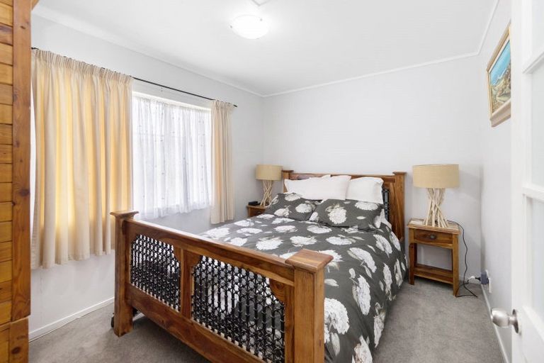 Photo of property in 403 Whangaparaoa Road, Stanmore Bay, Whangaparaoa, 0932