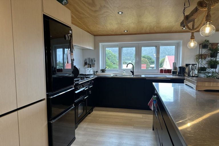 Photo of property in 11 The Strand, Okarito, Whataroa, 7886