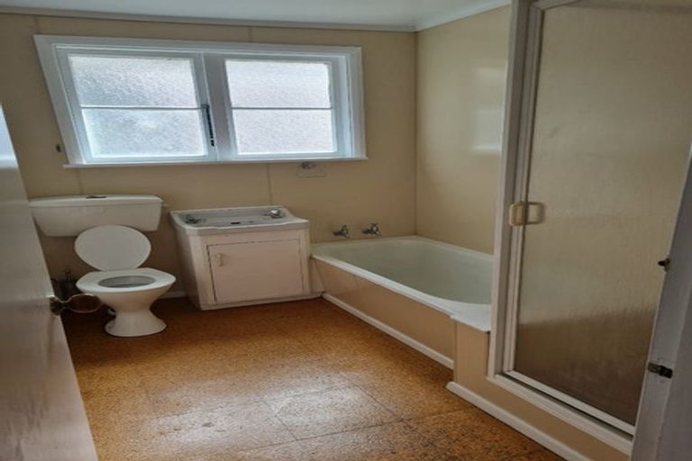 Photo of property in 1/614 Fergusson Drive, Trentham, Upper Hutt, 5018