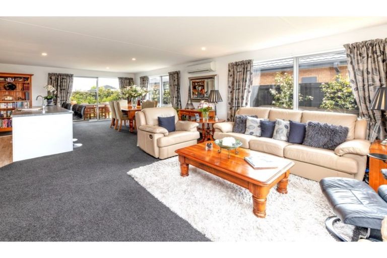 Photo of property in 10 Jasper Court, Rolleston, 7614