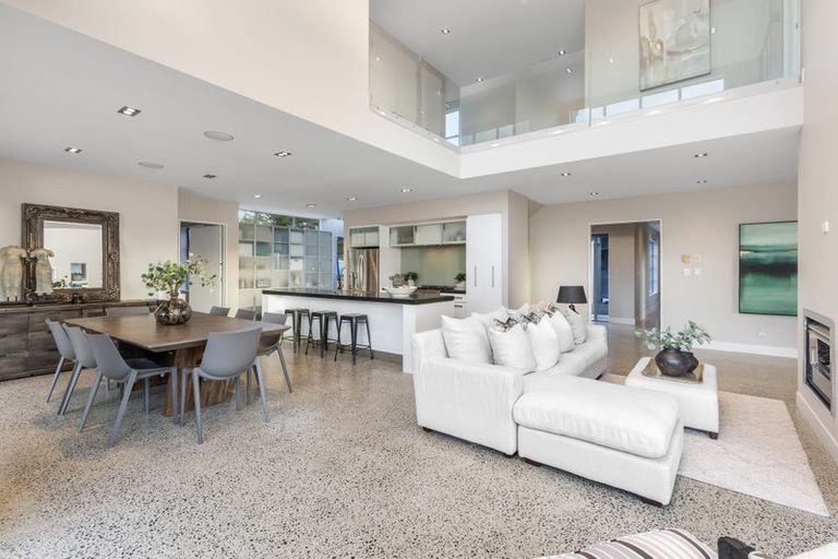 Photo of property in 19 Messenger Road, Stillwater, Silverdale, 0993