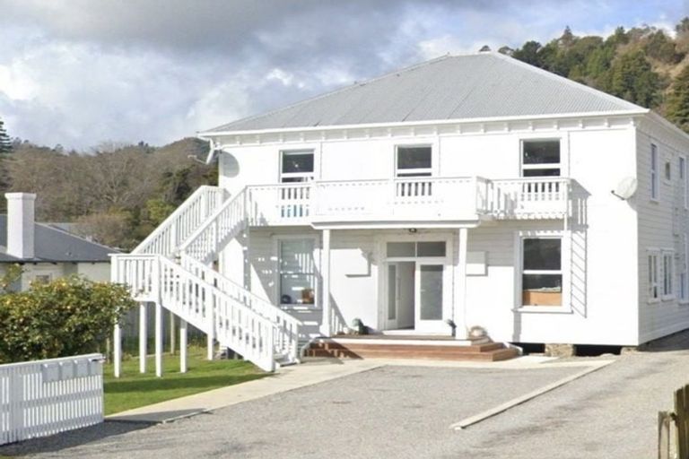 Photo of property in 25 Waimea Road, Nelson South, Nelson, 7010