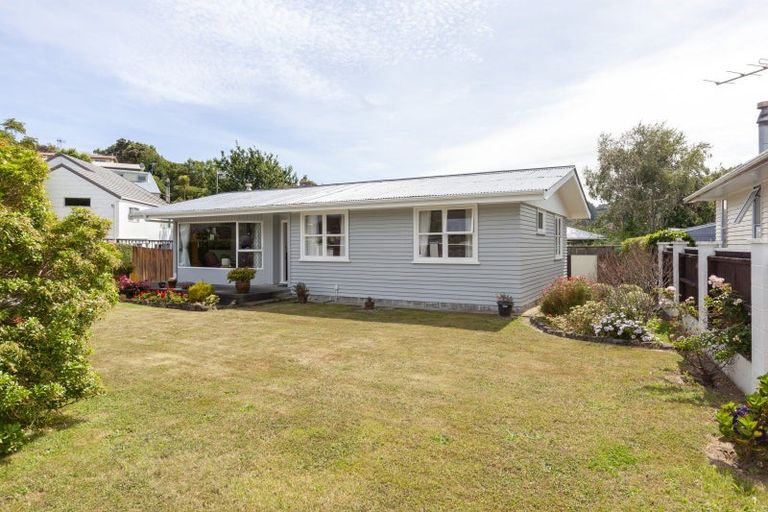 Photo of property in 70 Riwai Street, Paraparaumu, 5032