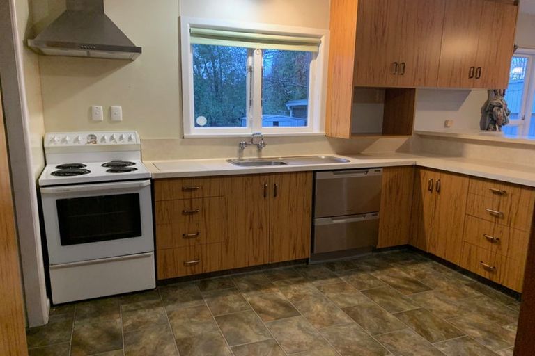 Photo of property in 71 Brookside Terrace, Bryndwr, Christchurch, 8053