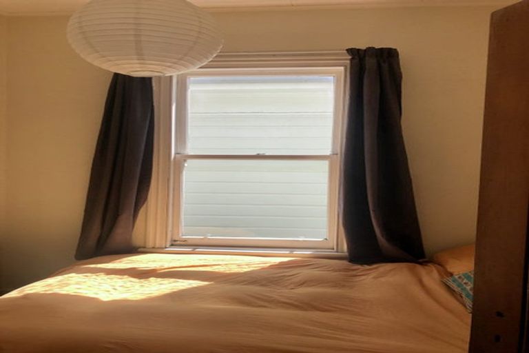 Photo of property in 77 Austin Street, Mount Victoria, Wellington, 6011