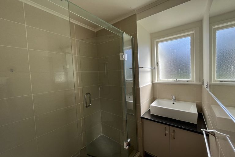 Photo of property in 109 Ennis Avenue, Pakuranga Heights, Auckland, 2010