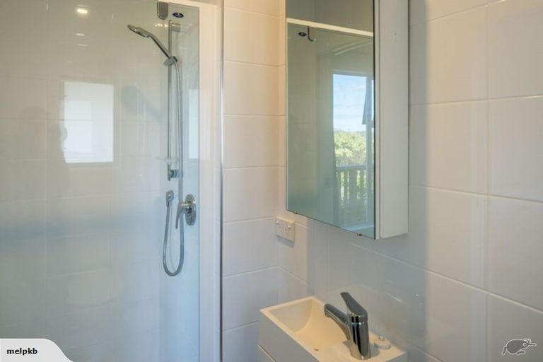 Photo of property in 71 Mills Road, Brooklyn, Wellington, 6021