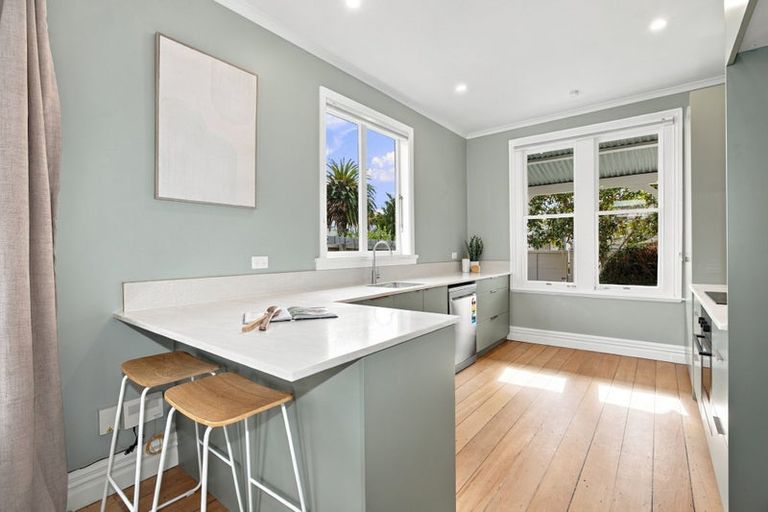 Photo of property in 22 Dickens Street, Addington, Christchurch, 8024