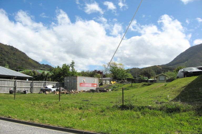 Photo of property in 8 George Street, Picton, 7220