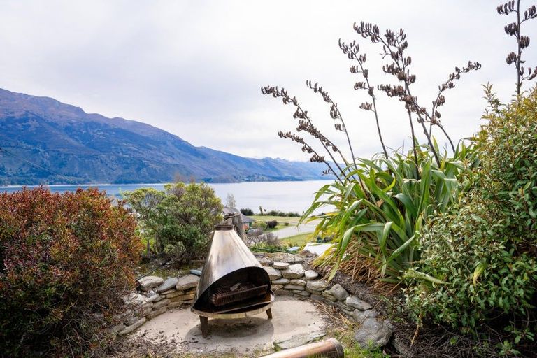 Photo of property in 111 Lakeview Terrace, Lake Hawea, Wanaka, 9382