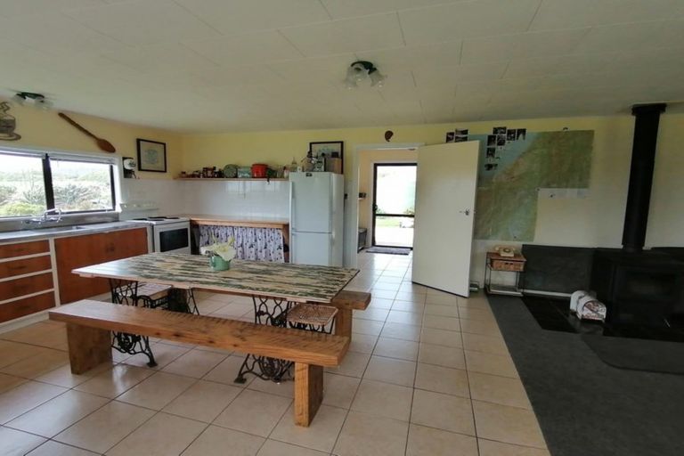 Photo of property in 109 Hands Road, Charleston, Cape Foulwind, 7892