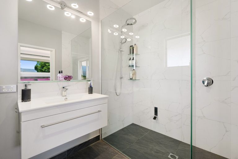 Photo of property in 390a Letts Gully Road, Letts Gully, Alexandra, 9393