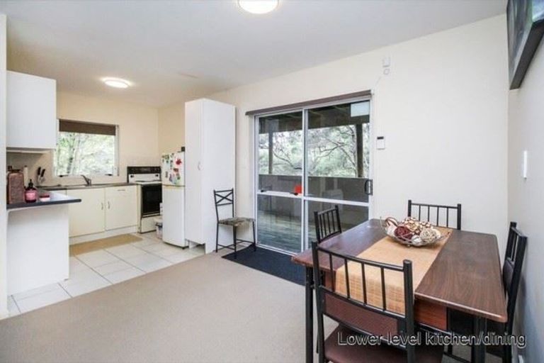 Photo of property in 16 Lagoon Way, West Harbour, Auckland, 0618