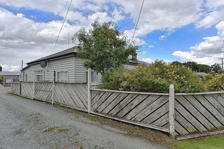 Photo of property in 6 Preston Street, Gore, 9710
