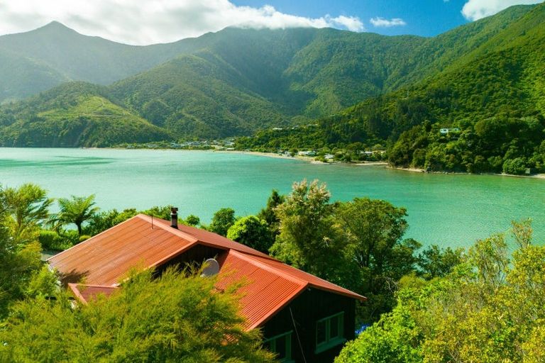 Photo of property in 55 Hope Drive, Okiwi Bay, 7193