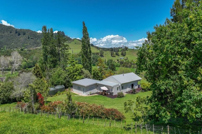 Photo of property in 16 Te Ana Lane, Thames, 3577