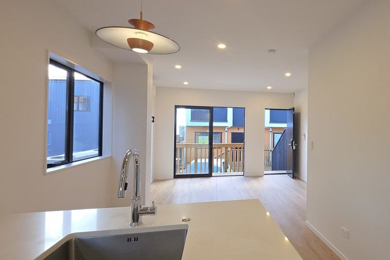 Photo of property in 6/46 Jillian Drive, Ranui, Auckland, 0612