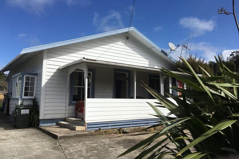 Photo of property in 69 Valley Road, Hikurangi, 0114