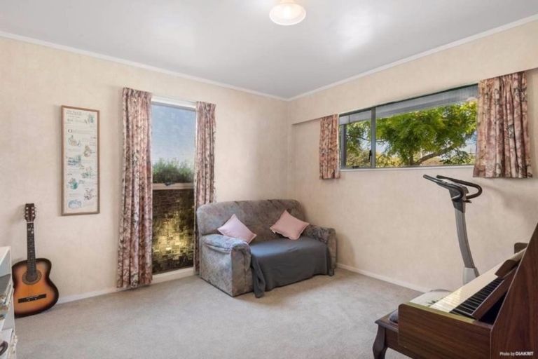Photo of property in 338 Royal Road, Massey, Auckland, 0614