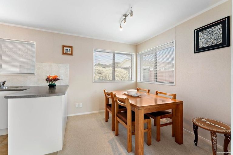Photo of property in 7a Butley Drive, Farm Cove, Auckland, 2012