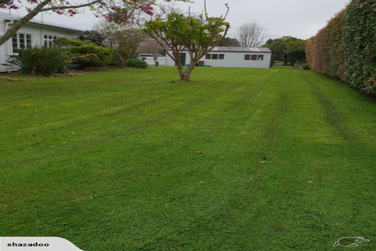 Photo of property in 25 Taupaki Road, Taupaki, Henderson, 0782