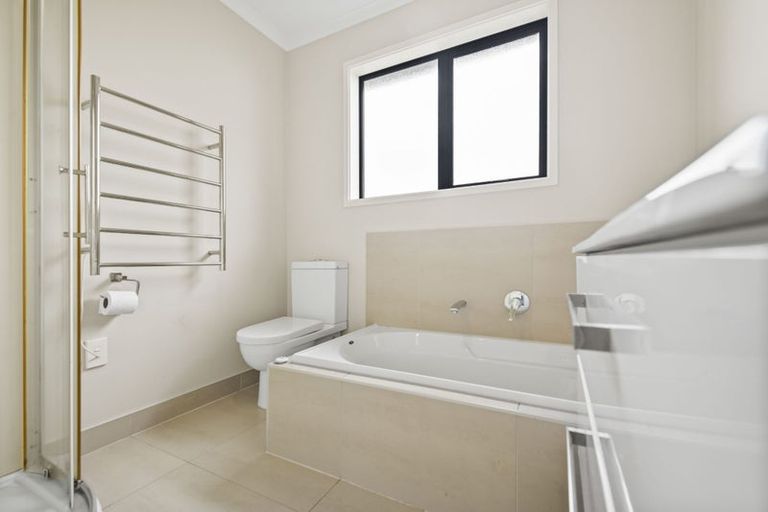 Photo of property in 53 Maylee Crescent, Gulf Harbour, Whangaparaoa, 0930