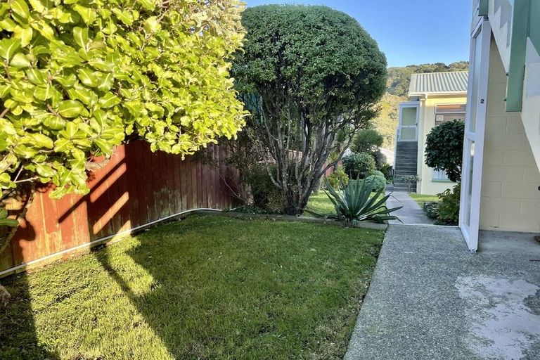 Photo of property in 2/6 Overtoun Terrace, Hataitai, Wellington, 6021