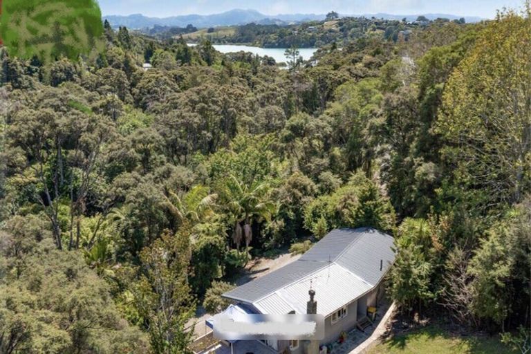 Photo of property in 1060 Sandspit Road, Sandspit, Warkworth, 0982