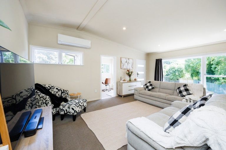 Photo of property in 12 Kent Crescent, Awapuni, Palmerston North, 4412