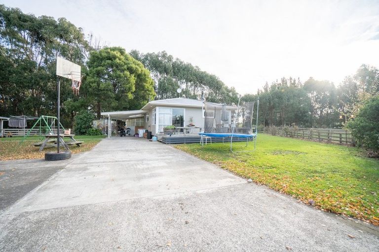 Photo of property in 185 Te Rakehou Road, Feilding, 4775