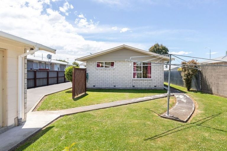 Photo of property in 65 Johns Road, Rangiora, 7400